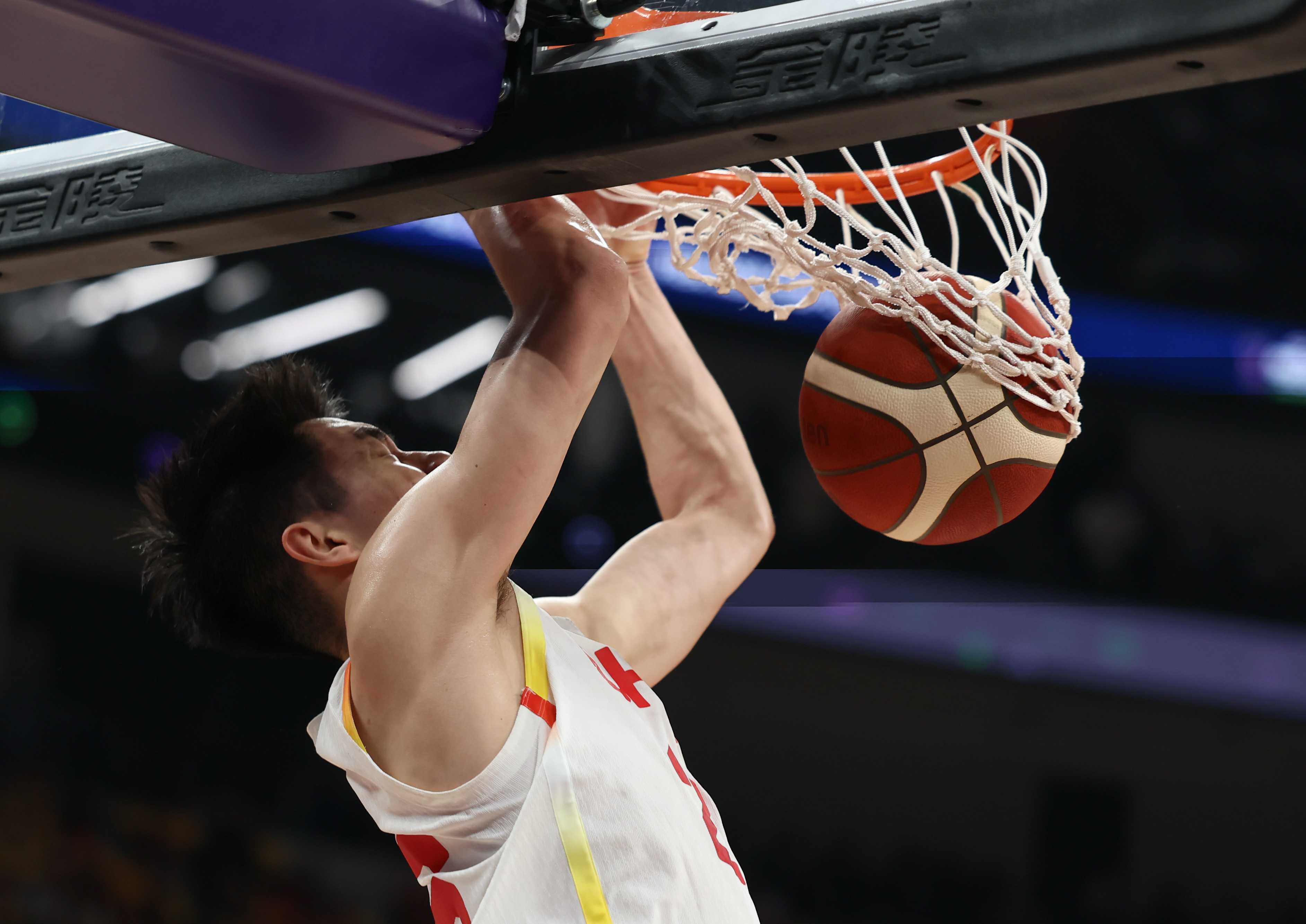 关于中国篮球明星荣获年度体育盛典最佳运动员奖的信息 关于中国篮球明星荣获年度体育盛典最佳运动员奖的信息