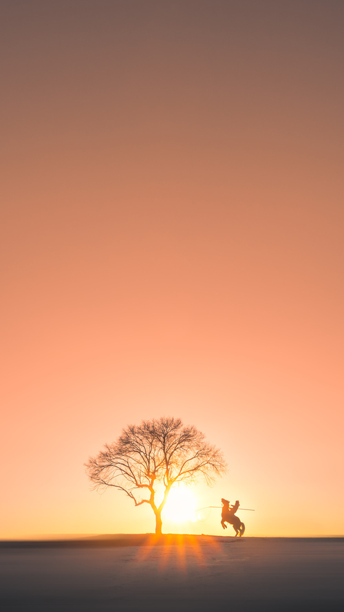 “东部决赛激战正酣,谁将夺冠之路?`,东部决赛是哪两队