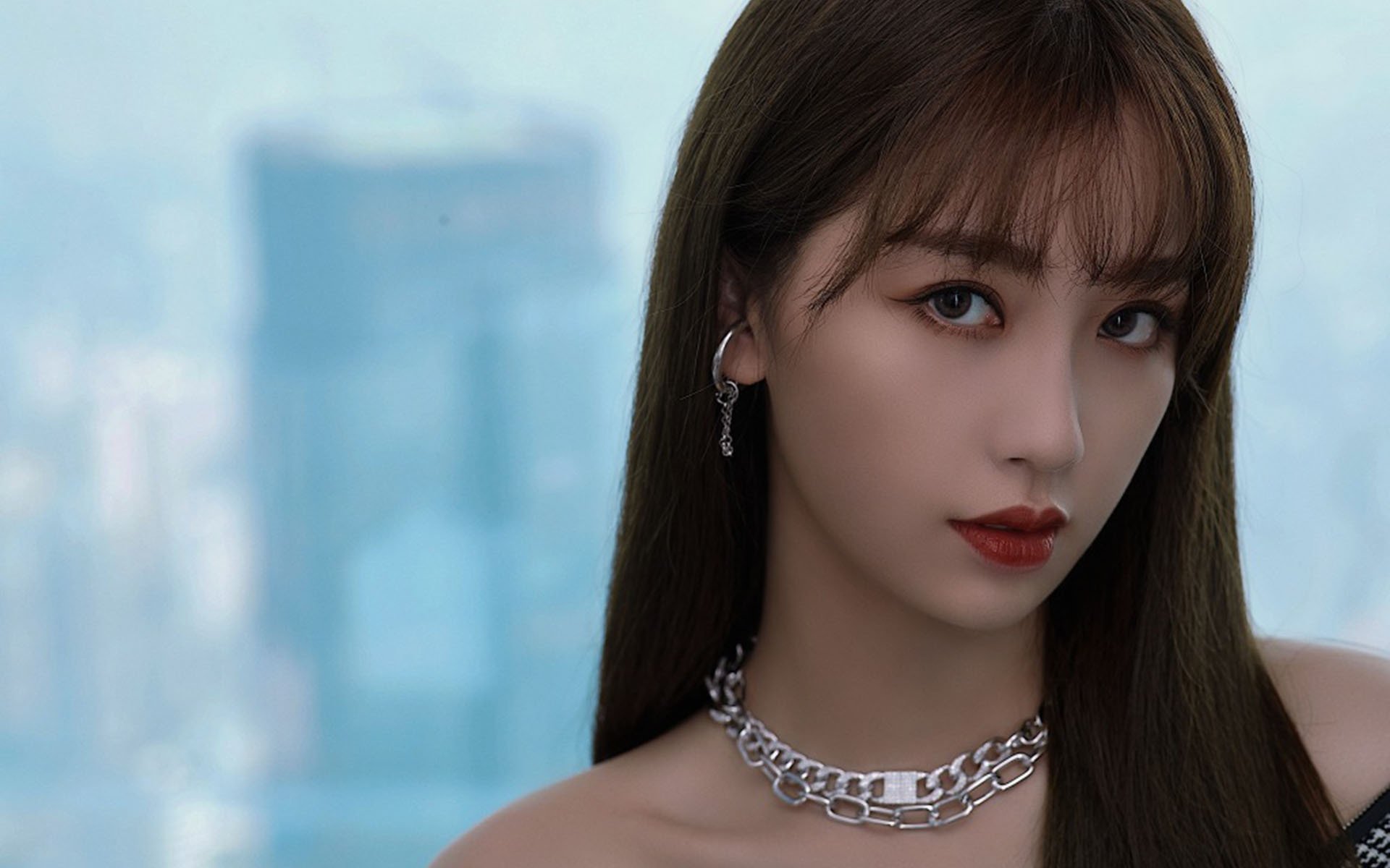 特色碳纤维冲浪艇比赛，创新海上运动，碳纤维游艇