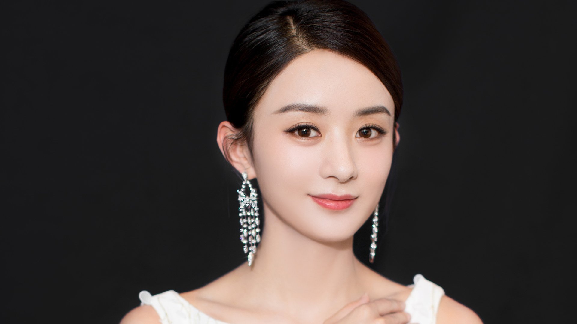 欧冠大门未关,多支球队投入双线作战,欧冠联赛双冠王