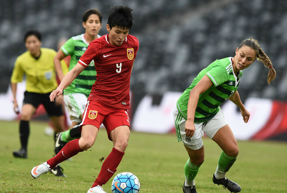 乐鱼体育:王珊珊领导力分析：对中国女足的凝聚力与影响力