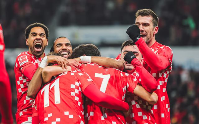 乐鱼体育：德甲弗赖堡的战术体系与成功秘诀