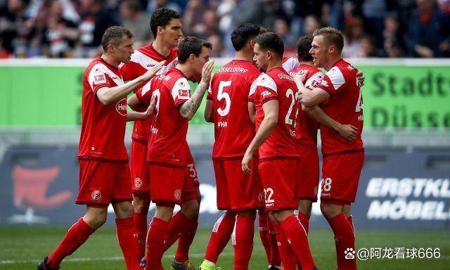 乐鱼体育:德甲弗赖堡的战术体系与成功秘诀 乐鱼体育:德甲弗赖堡的战术体系与成功秘诀