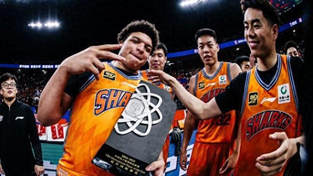 乐鱼体育：CBA外援融入中国生活，感受中国文化的简单介绍