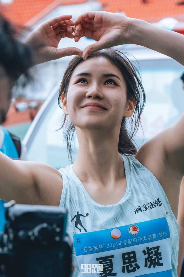 关于乐鱼体育:田径运动员的坚持与梦想,感人的故事分享的信息 关于乐鱼体育:田径运动员的坚持与梦想,感人的故事分享的信息