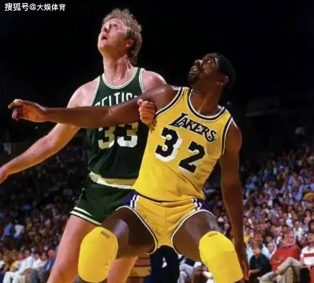 关于乐鱼体育:NBA球星自传:讲述魔术师约翰逊的传奇生涯的信息 关于乐鱼体育:NBA球星自传:讲述魔术师约翰逊的传奇生涯的信息